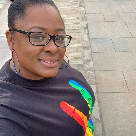 Meet your Posher, Michelle - Picture 1 of 1